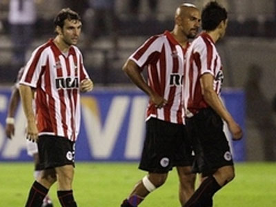 Ανώμαλη προσγείωση για την Εστουδιάντες