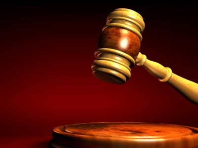 Στο «σφυρί» σπάνια βιβλία και χειρόγραφα