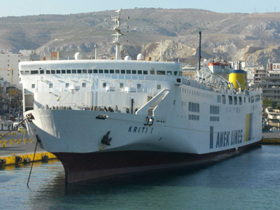 Ο επιβάτης βρέθηκε στη θάλασσα