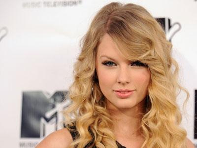 Tête-à-tête με τους θαυμαστές της η Taylor Swift