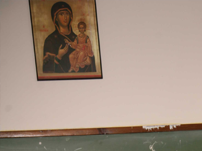 Ζητούν την απομάκρυνση των θρησκευτικών συμβόλων