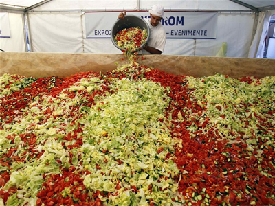 Η μεγαλύτερη σαλάτα του κόσμου!