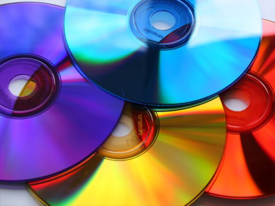 Θα «πλημμύριζε» την αγορά με μαϊμού cd