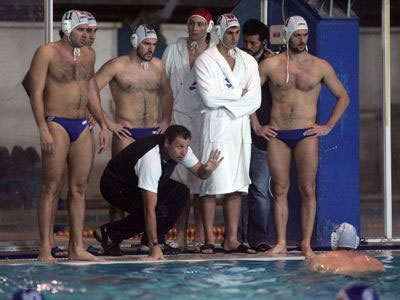 Πόλο: Βάφτηκε «κυανέρυθρο» το ντέρμπι