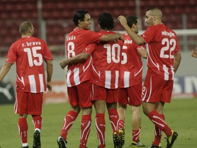 Θέλει να βάλει θεμέλια πρόκρισης