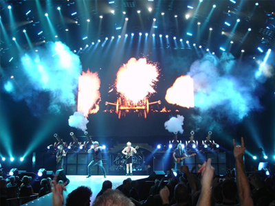 Παραλίγο να γεννήσει στη συναυλία των AC/DC