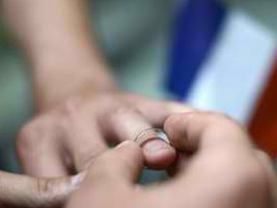 Γαλλία: Μαζικές διαδηλώσεις κατά του νόμου για το γάμο ομοφυλόφιλων