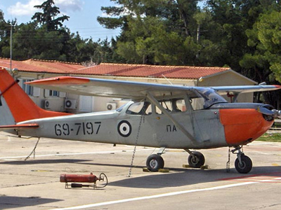 Βλάβη στον κινητήρα παρουσίασε το Τ-41D