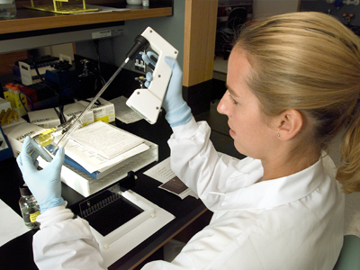 Δεν μπορεί να κάνει εργαστηριακές εξετάσεις το “Αττικόν”