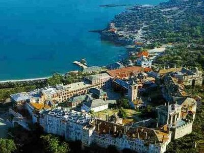 Κατέθεσε η Στ. Μαντέλη για το Βατοπέδι