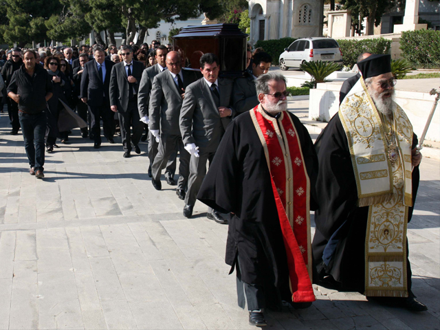 Κηδεύτηκε ο Δ. Τσάτσος Κηδεύτηκε ο Δ. Τσάτσος