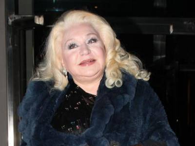 Το Facebook την έφερε σε επαφή με την αδερφή της