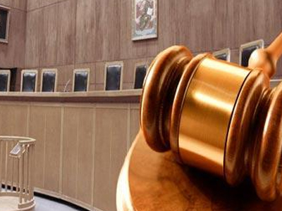 Συνεχίζουν να απέχουν από τα καθήκοντά τους οι δικηγόροι