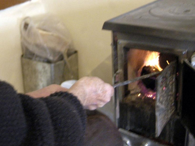 Άθλιες συνθήκες διαβίωσης για οικογένεια στον Βόλο