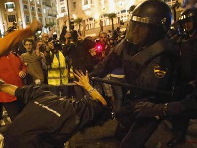 Ισπανία: Τσουχτερά πρόστιμα για «παραβατικούς» διαδηλωτές