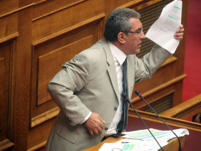 Ξανά στο στόχαστρο ο Β.Καπερνάρος