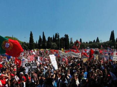 Πορτογαλία: Υποχώρησε το δημόσιο χρέος