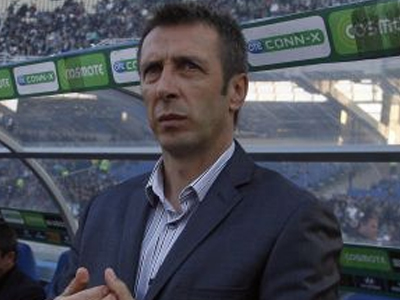 Νιόπλιας: Ηγέτης ο Μπουμσόνγκ