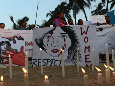 Ινδία: Ζητούν τη θανατική ποινή των δραστών