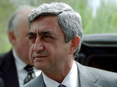 Τον εμπόδισαν να καταθέσει στεφάνι