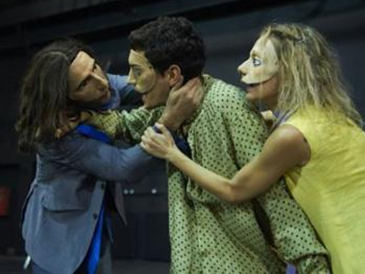 Το «Όνειρο Καλοκαιρινής νύχτας» στο Μετρό