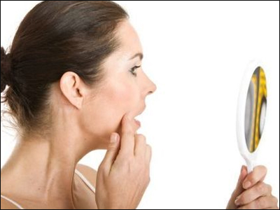 SEXUALITY: Τα σημάδια στο πρόσωπο προκαλούν σεξουαλικές αναστολές;