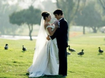 SEXUALITY: Λιγότερα ζευγάρια αποφασίζουν να παντρευτούν, περισσότερα συζούν