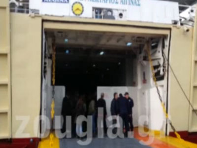 Μπλόκα και σήμερα στο λιμάνι του Πειραιά