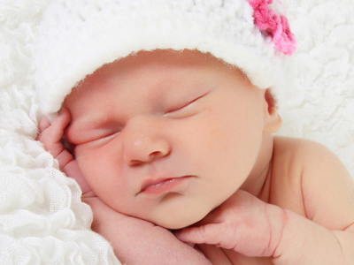 Γονιμότητα: Τα κορίτσια που γεννιούνται μεγάλα κινδυνεύουν από παχυσαρκία