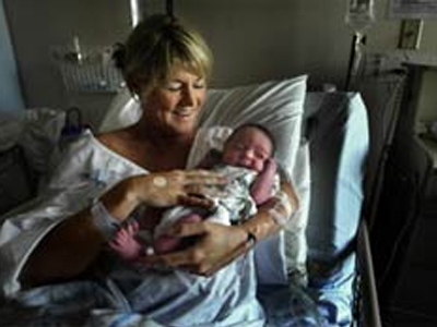 Γονιμότητα: Ο αριθμός των μαμάδων «προχωρημένης» ηλικίας έχει τριπλασιαστεί τα τελευταία 20 χρόνια!