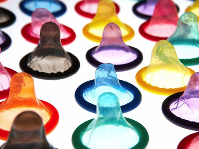 SEXUALITY: Το προφυλακτικό προστατεύει από τη μετάδοση των κονδυλωμάτων;