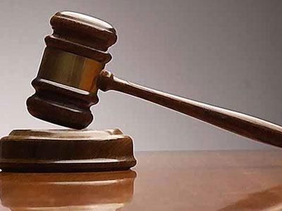 Είκοσι χρόνια φυλάκιση για ασέλγεια στις κόρες του