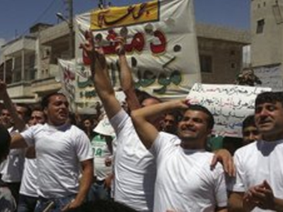 Αυξάνεται ο αριθμός των νεκρών στη Χούλα της Συρίας