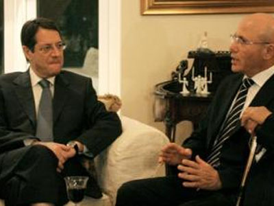 Εποικοδομητική συνάντηση Αναστασιάδη – Ταλάτ στα Κατεχόμενα