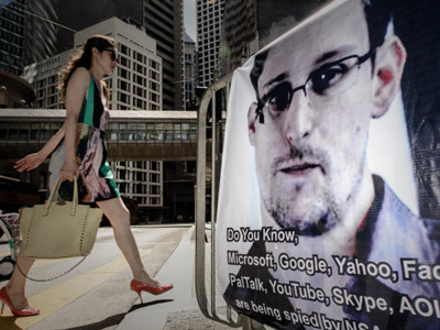 Ασφυκτικές πιέσεις των ΗΠΑ για τον Σνόουντεν