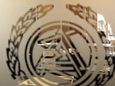 Πυρά ΔΣΑ κατά Μανιτάκη