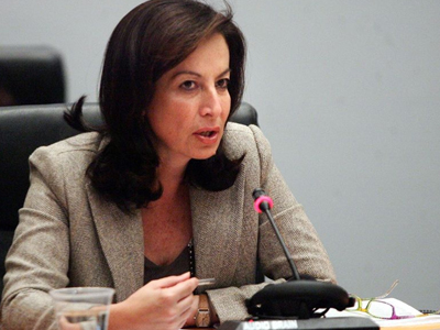 Απάντηση Διαμαντοπούλου στις προτάσεις Τσίπρα