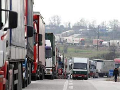 «Ουρές» στα σύνορα, λόγω των κλειστών τελωνείων