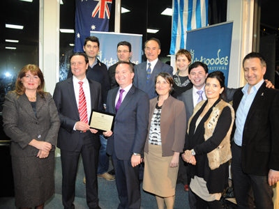 Προτεραιότητα της Αυστραλίας η υπογραφή της διακρατικής συμφωνίας για την τουριστική βίζα με δικαίωμα εργασίας