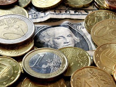 Πτώση 0,07% σημειώνει το ευρώ