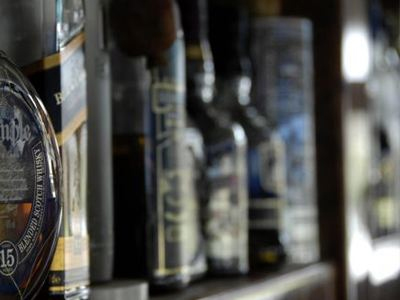 Σέρρες: Συλλήψεις για λαθρεμπόριο ποτών