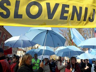 Ανώμαλη προσγείωση στην κρίση