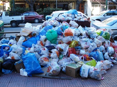 Στο αυτόφωρο για τα σκουπίδια