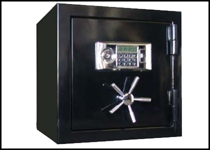 Πήραν το χρηματοκιβώτιο κι έφυγαν