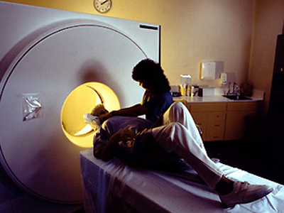 Ενέχει κινδύνους η αξονική τομογραφία;