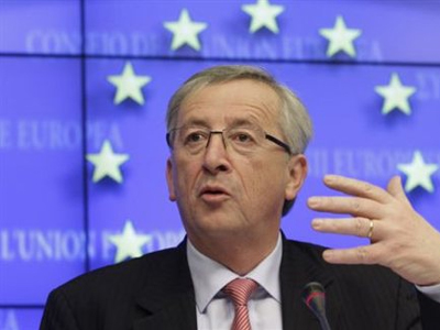 Γιούνκερ: Ετοιμάζεται αναθεωρημένο μνημόνιο για την Ελλάδα