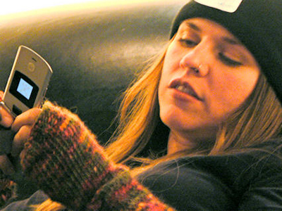 Βάδισμα και sms δεν πάνε μαζί!