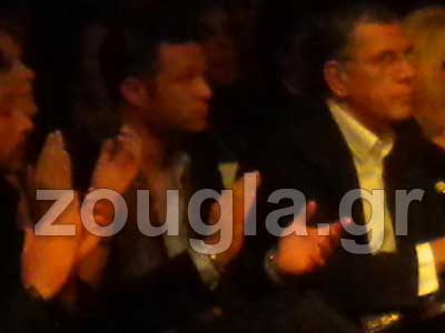 Μόνος σε επίδειξη μόδας