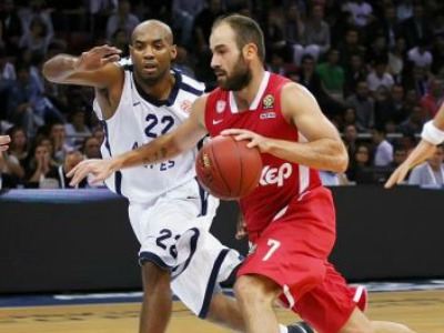 Διέλυσε και την Εφές, 75-53