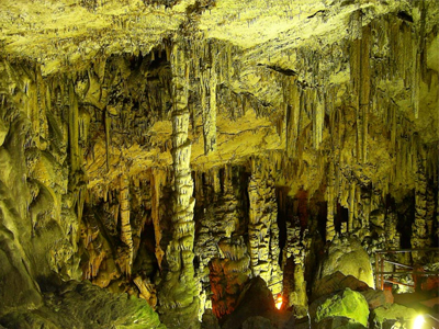 «Τα ομορφότερα σπήλαια της Ελλάδας και του Κόσμου»